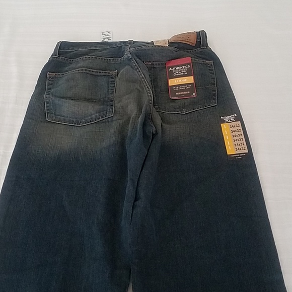 Jeans - Picture 2 of 3